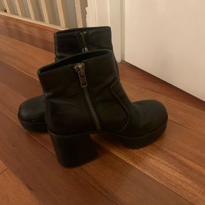 uo leo platform boot